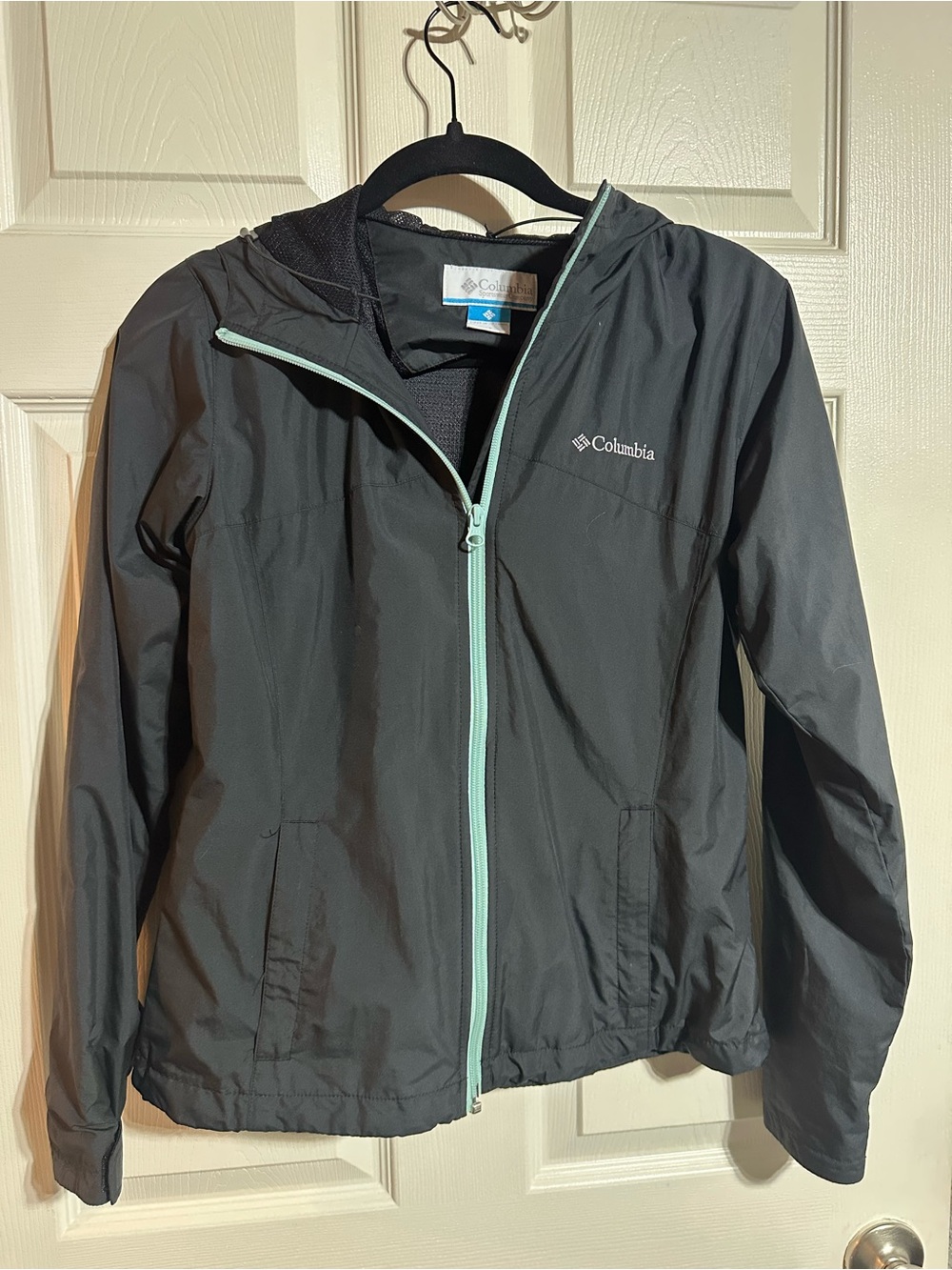Women’s Columbia Jacket with Mint Zipper
